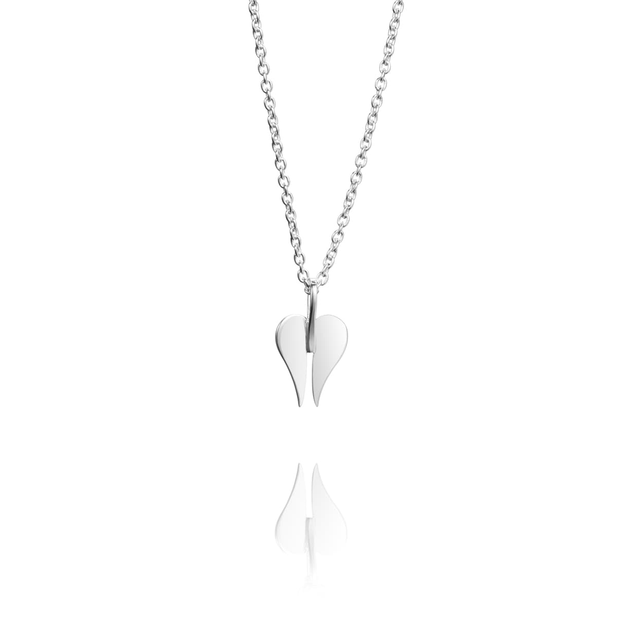 1_Efva_Attling_Little_Angel_Pendant_11_100_01278_hos_Jarl_Sandin