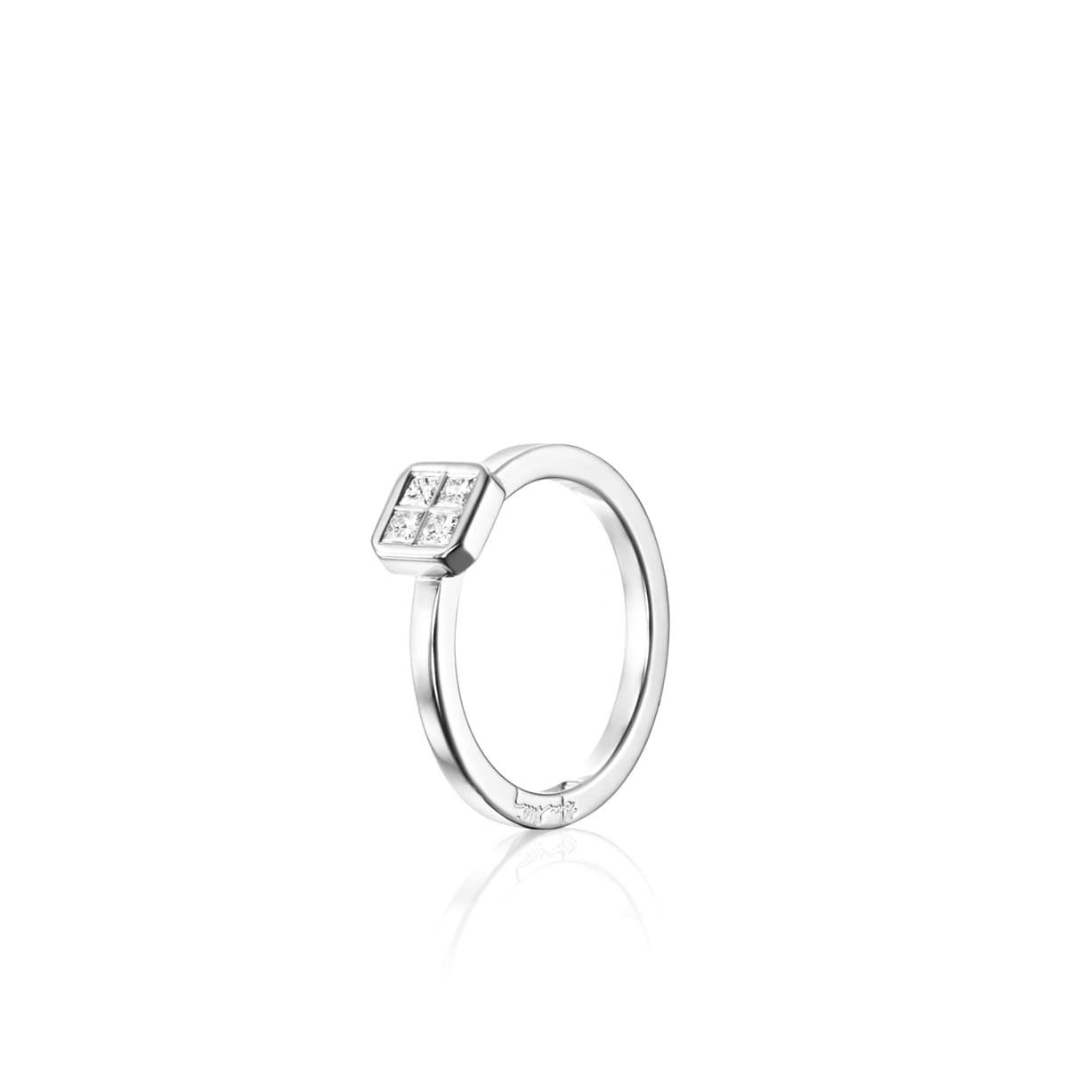 Efva_Attling_4_love_Ring_0.20_ct_13-102-01553(1)_hos_Jarl_Sandin