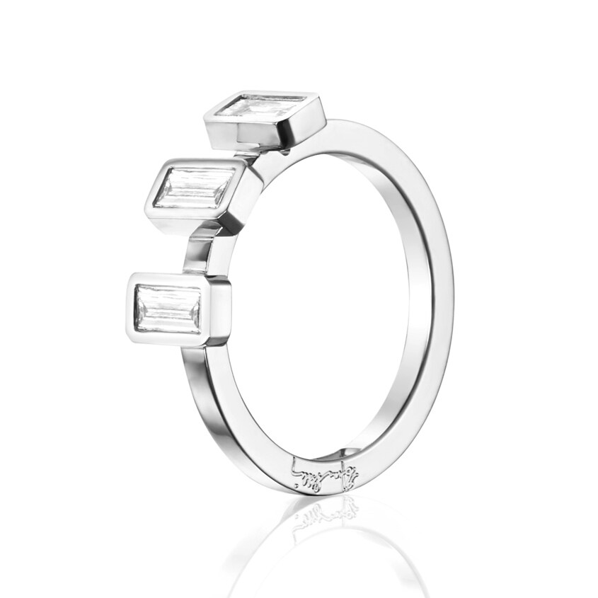 Efva_Attling_Baguette_Wedding_Ring_0.60_ct_13-102-01556(1)_hos_Jarl_Sandin
