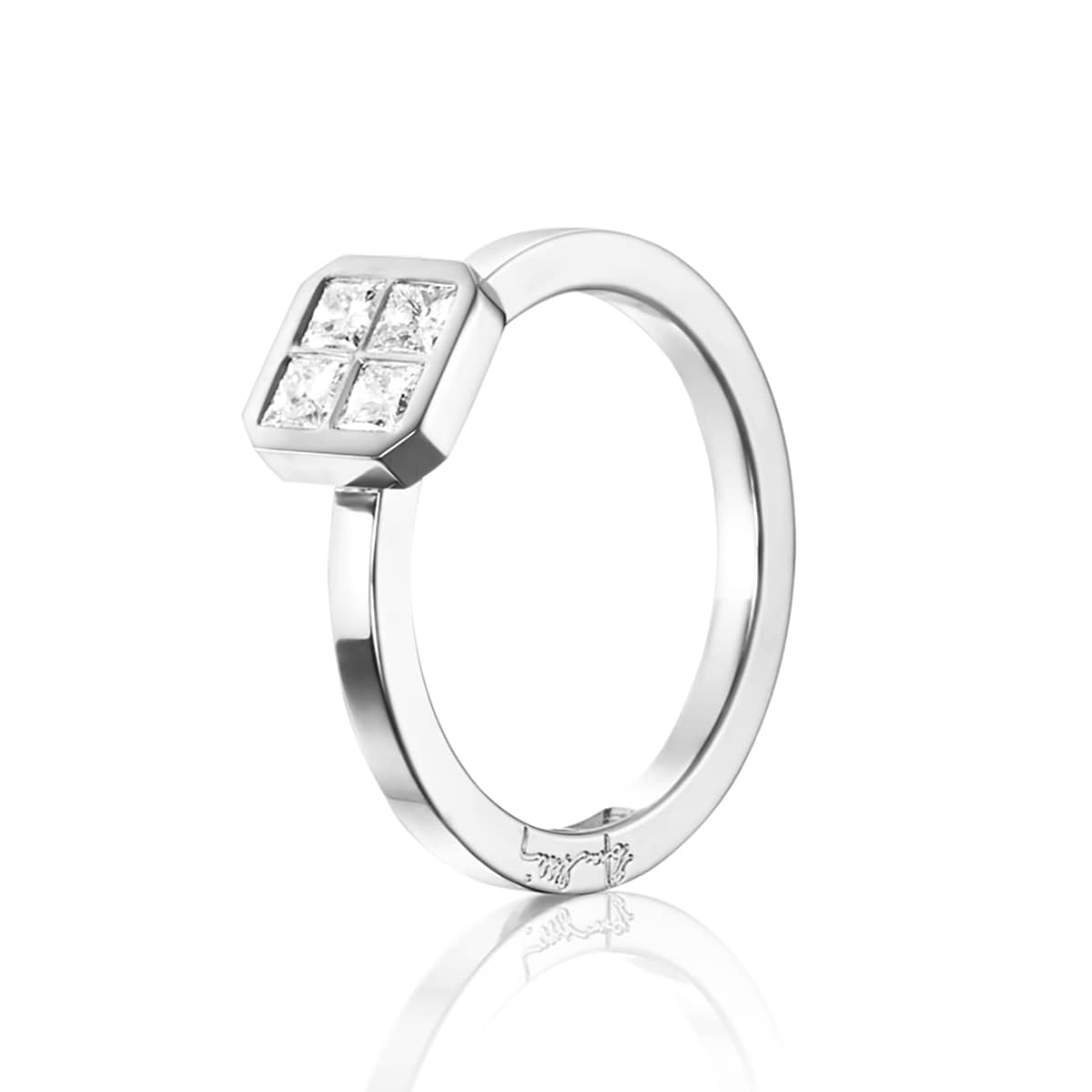 Efva_Attling_smycken_4 love Ring 0.40 ct 13-102-01554(1)_hos_Jarl_Sandin