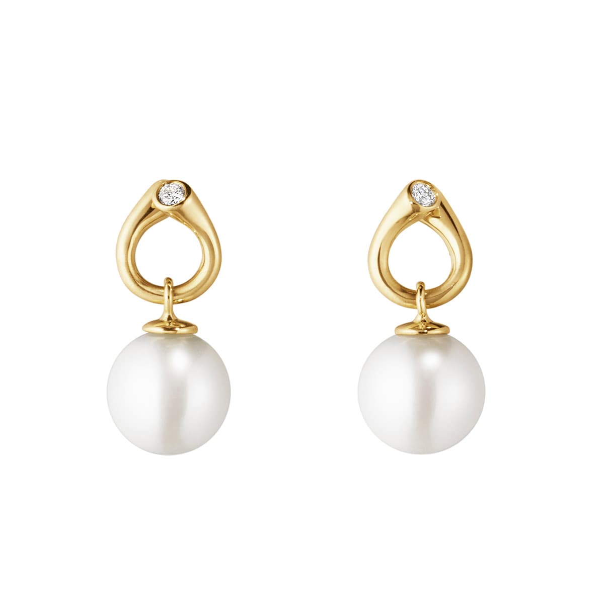 Georg_Jensen_3519643_MAGIC_EARRINGS_1513C_YG_PEARL_DIAMOND_hos_Jarl_Sandin