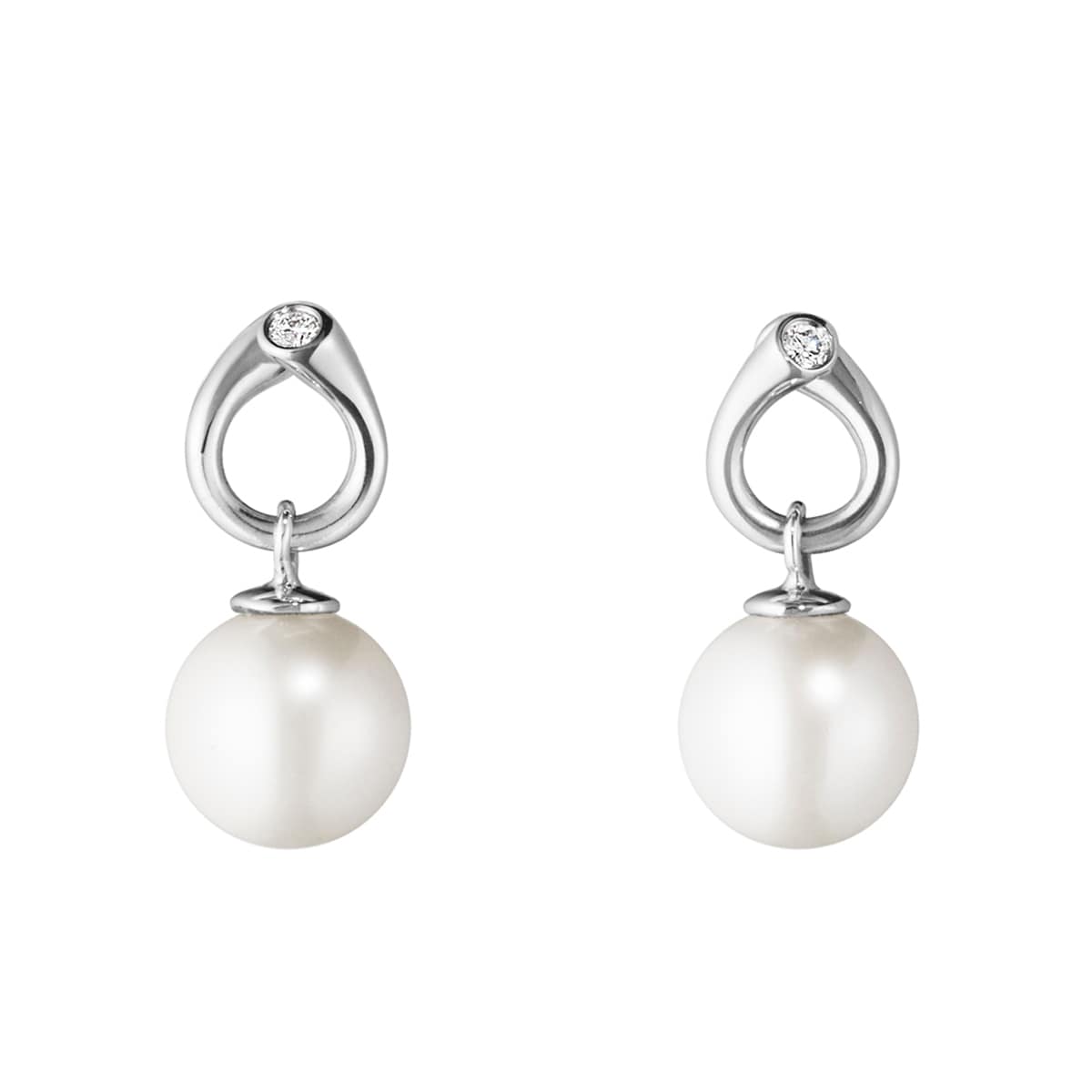 Georg_Jensen_3519817_MAGIC_EARRINGS_1513C_WG_PEARL_DIAMOND_hos_Jarl_Sandin