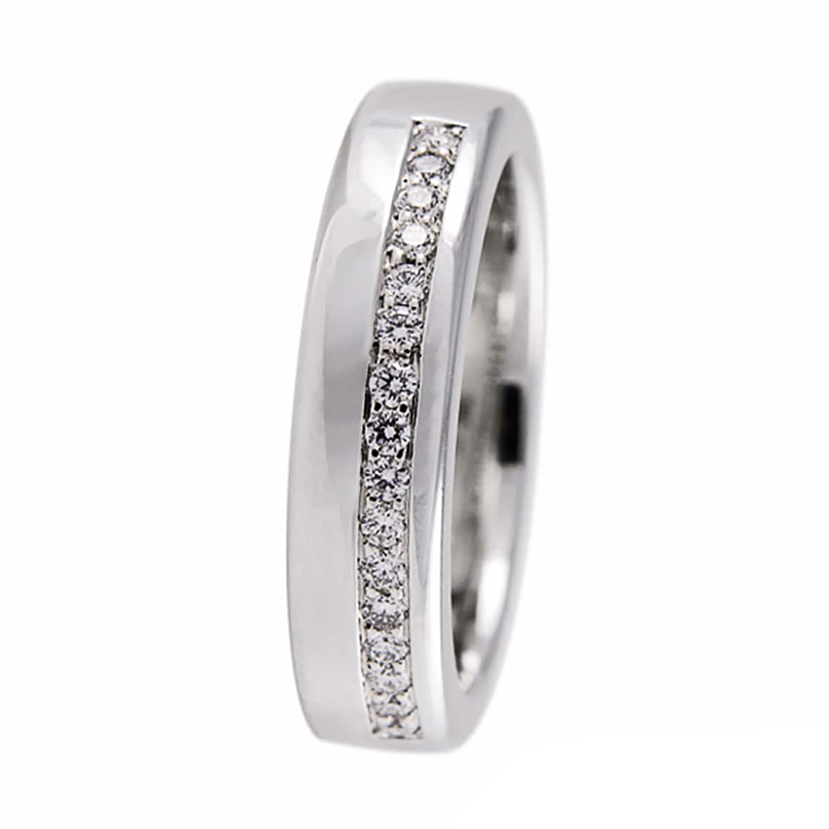 Jarl Sandin Design Diamantring Vigselring Fadenfattning hos Jarl Sandin