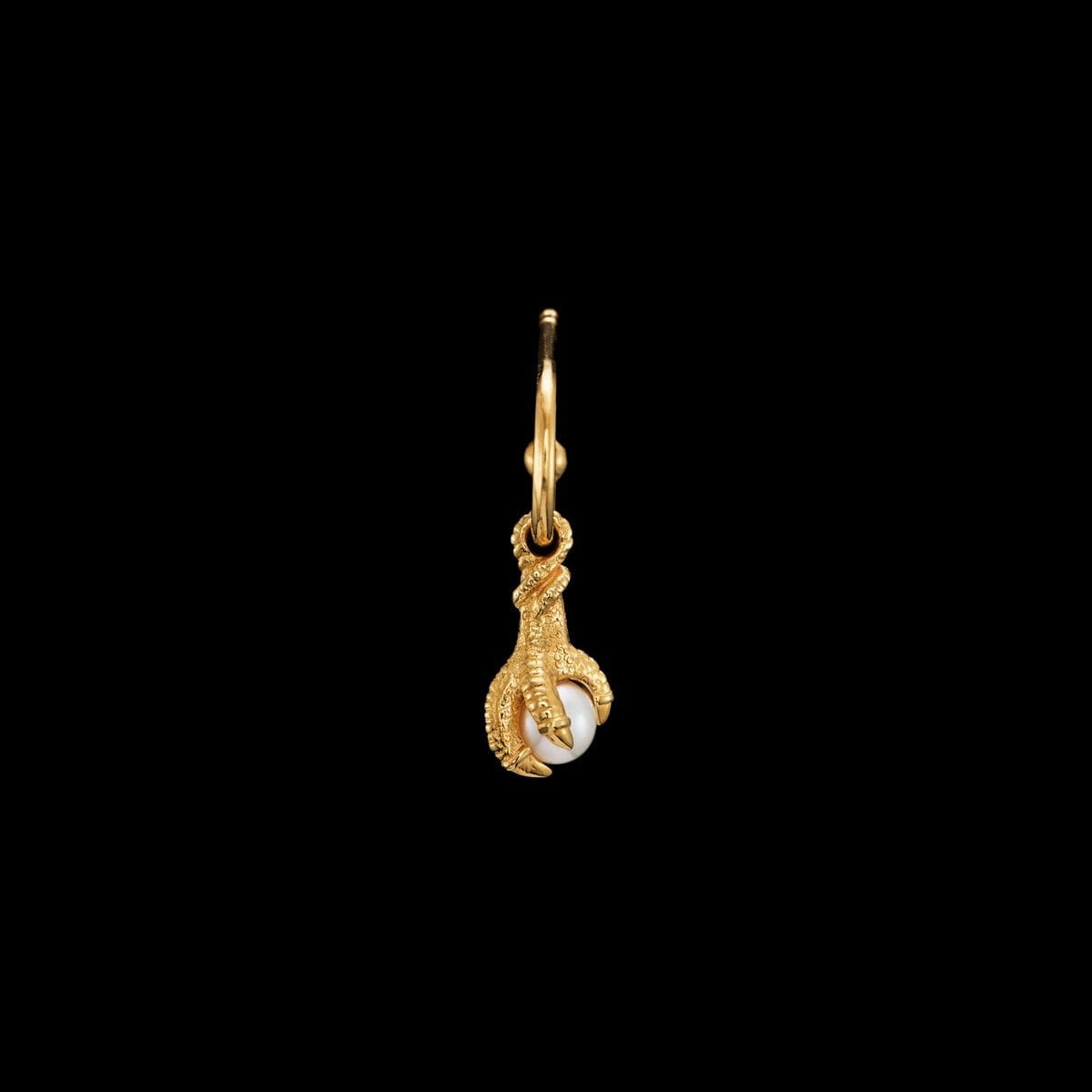 Tiny Claw Pearl Earring 