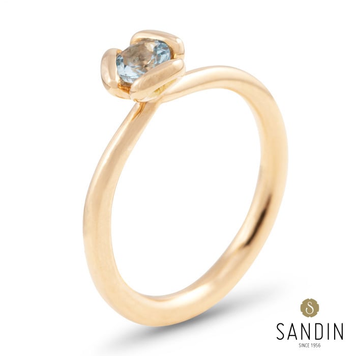 Sandin-1956-Blossom-Ring-Small-RG-med-akvamarin-hos-Jarl-Sandin_3743