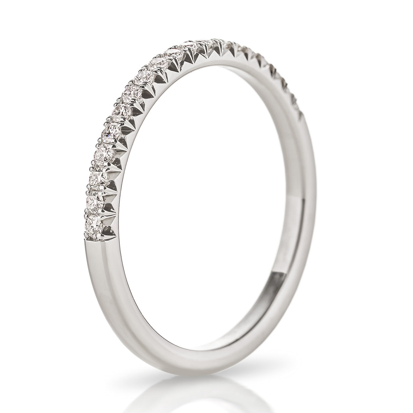 Soft Fishtail Allians Ring 0.19ct.