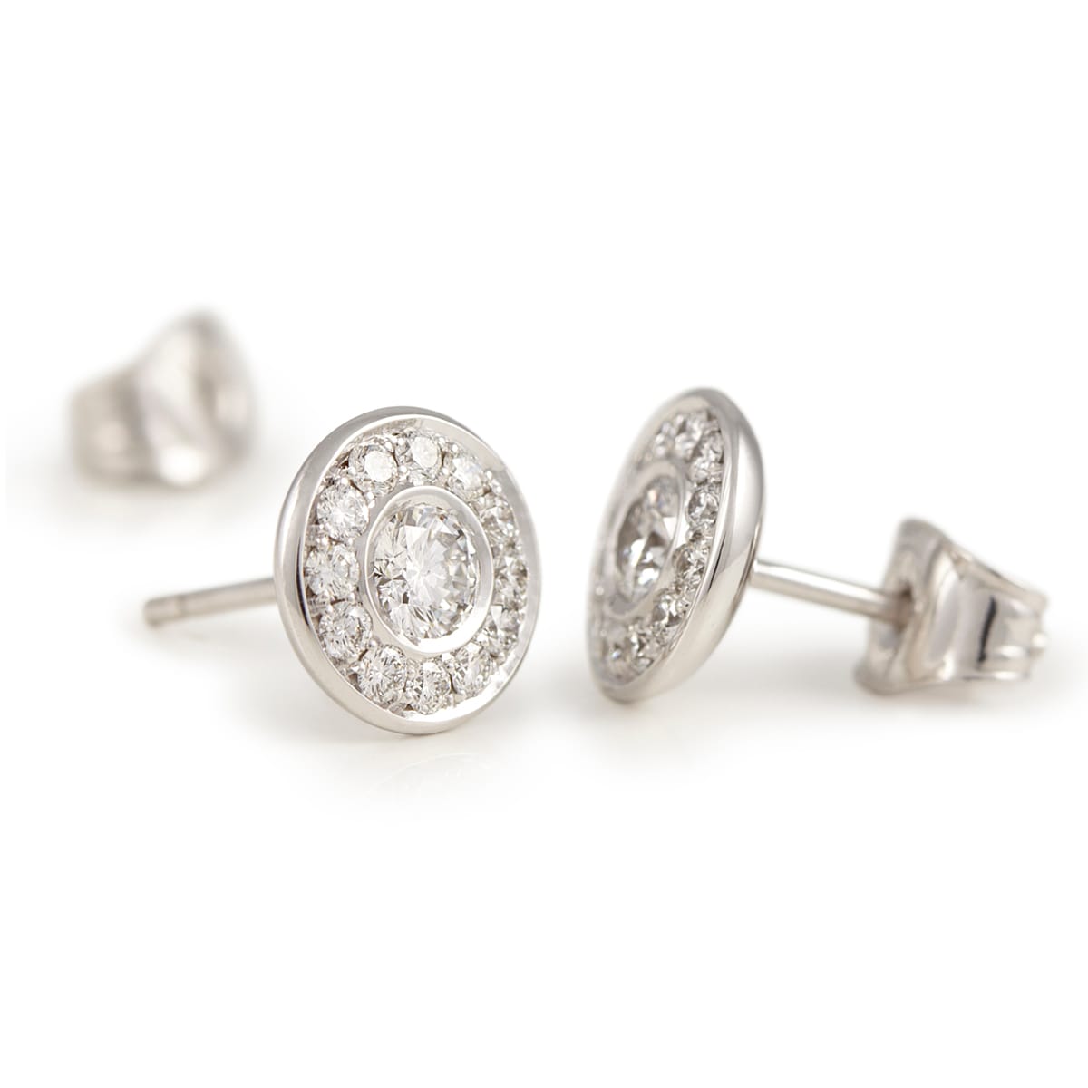 Halo Örhängen 0.54ct.